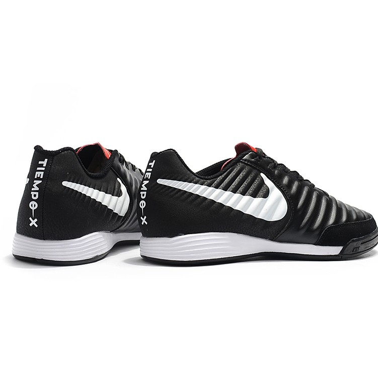 Chuteira Futsal NIKE Tiempo Legend 7 Academy