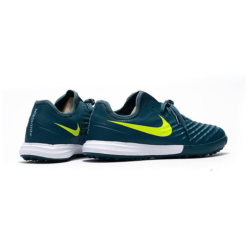 Chuteira Society NIKE MagistaX