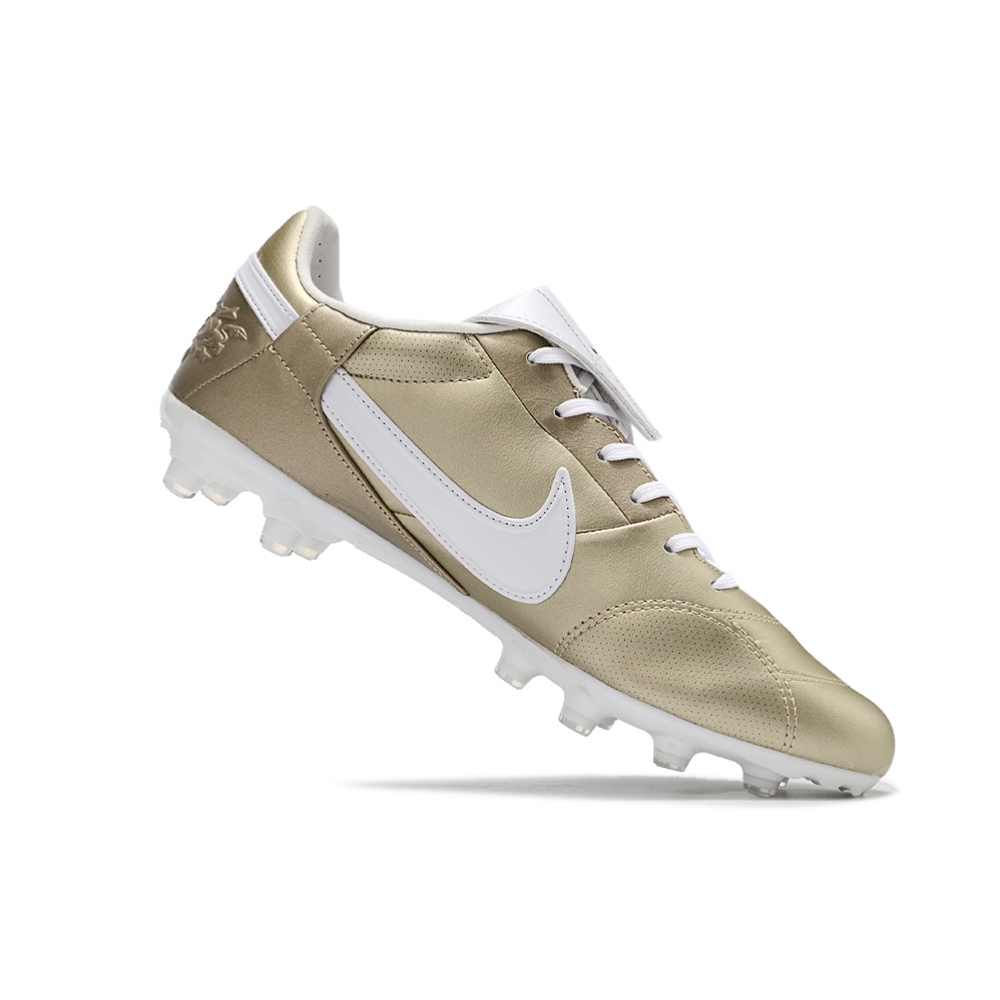 Chuteira Campo Nike Premier III FG