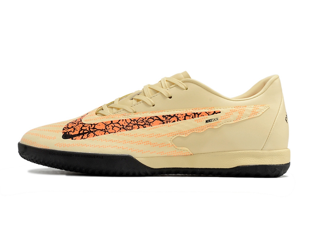 Chuteira Futsal Nike Phantom GX Academy