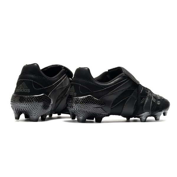 Chuteira Campo ADIDAS Predator Accelerator FG Eternal Class