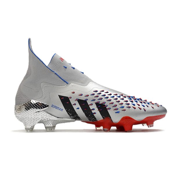 Chuteira Campo ADIDAS Predator Freak+ FG Showpiece