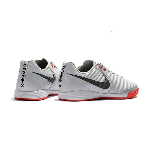 Chuteira Futsal NIKE Tiempo Legend 7 Academy