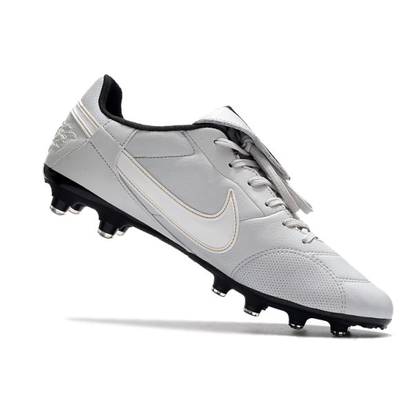 Chuteira Campo Nike Premier III FG