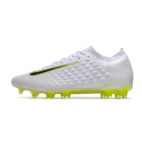 Chuteira Campo NIKE Phantom Ultra Venom FG