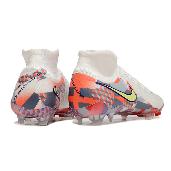 Chuteira Campo NIKE Phantom Luna II Elite FG Barna