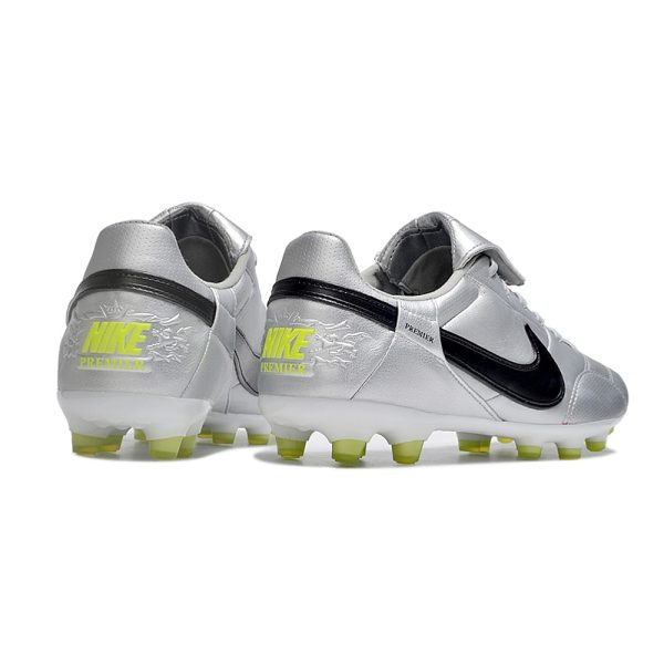 Chuteira Campo Nike Premier III FG