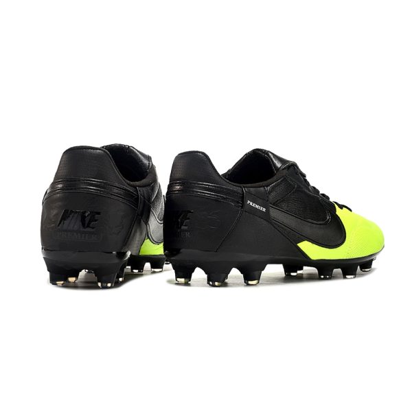 Chuteira Campo Nike Premier III FG