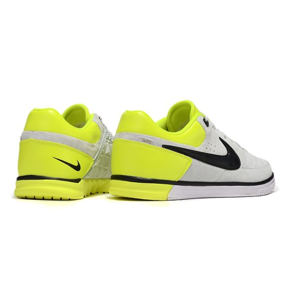 Chuteira Futsal NIKE 5 Gato Street