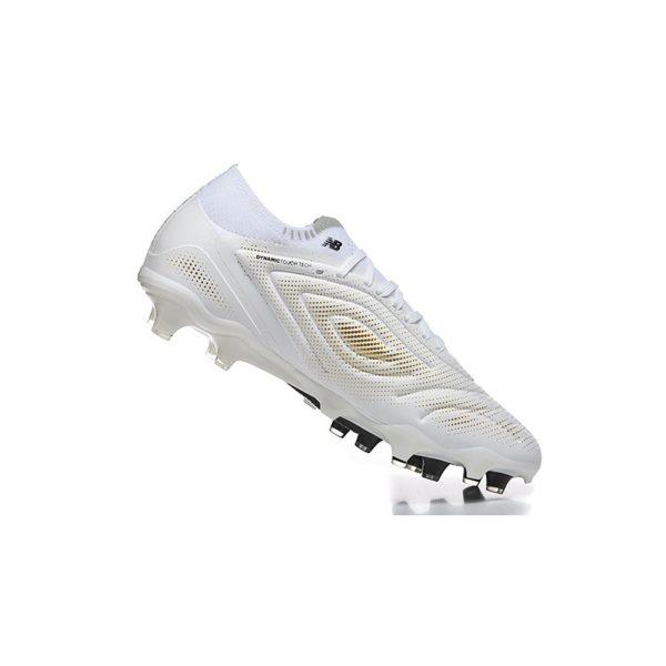 Chuteira Campo New Balance Tekela V5 Elite FG