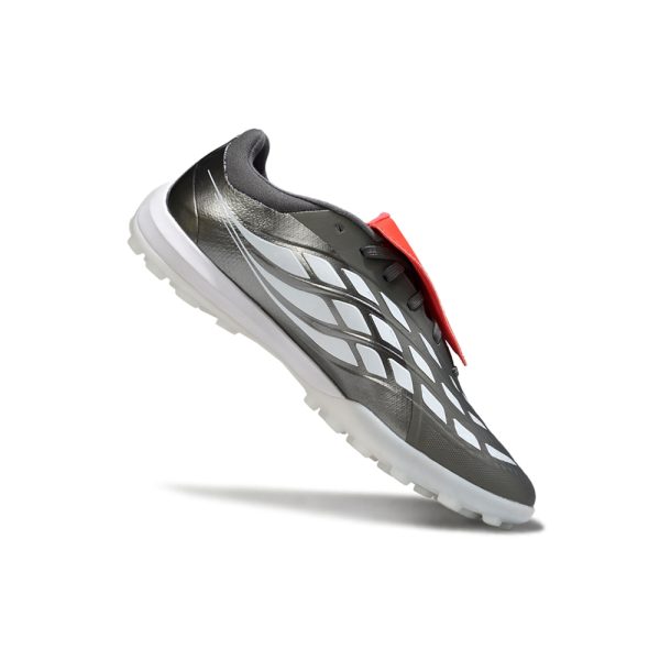 Chuteira Society ADIDAS Predator League 26 Finishers Steel