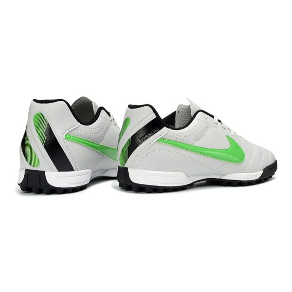 Chuteira Society NIKE Tiempo Legend