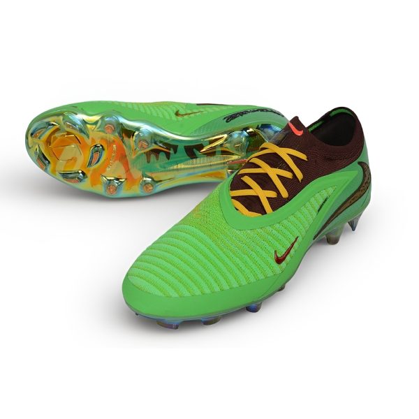 Chuteira Campo NIKE Phantom 6 Elite Low FG Travis Scott