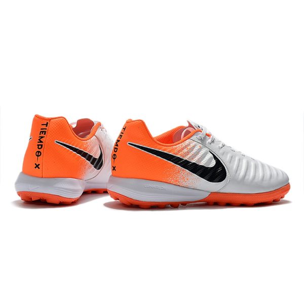 Chuteira Society NIKE Tiempo Legend 7 Pro (40,5BR)