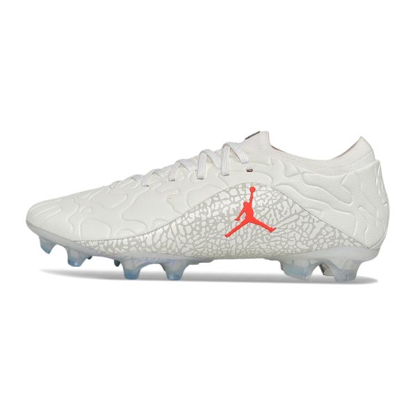 Chuteira Campo NIKE Tiempo Maestro Elite FG Jordan